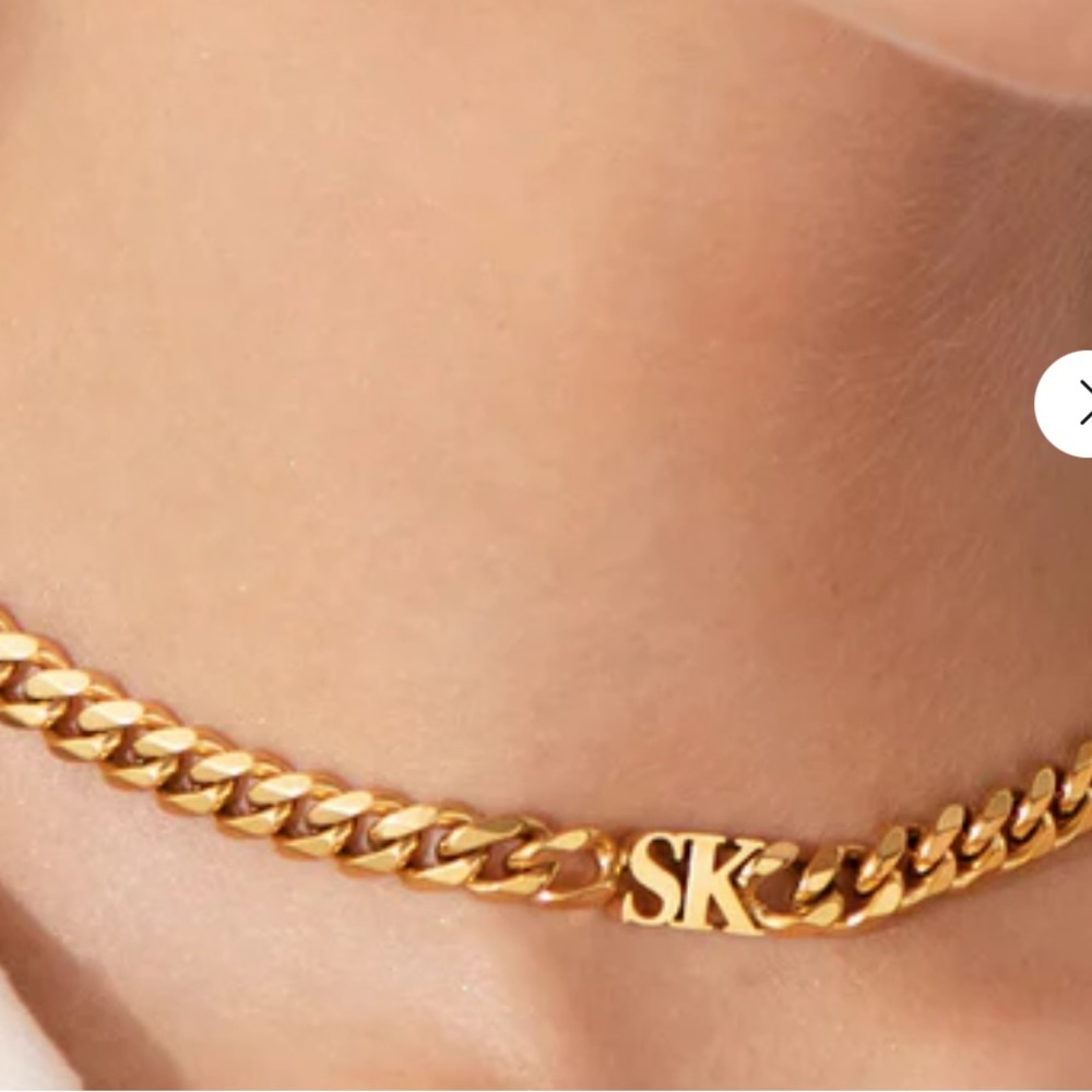 Abbott Lyon initial choker necklace ‘AC’